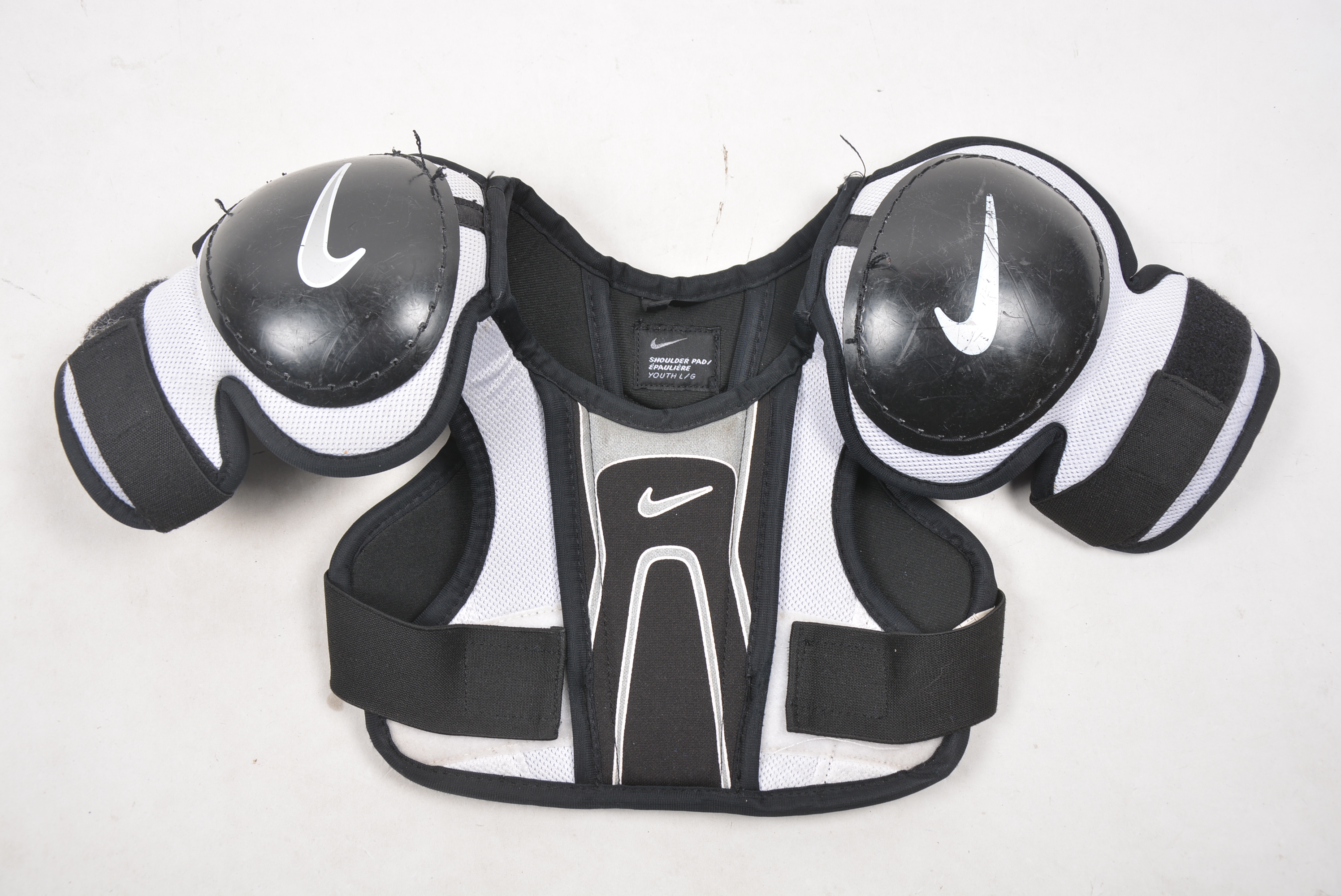 nike shoulder pads