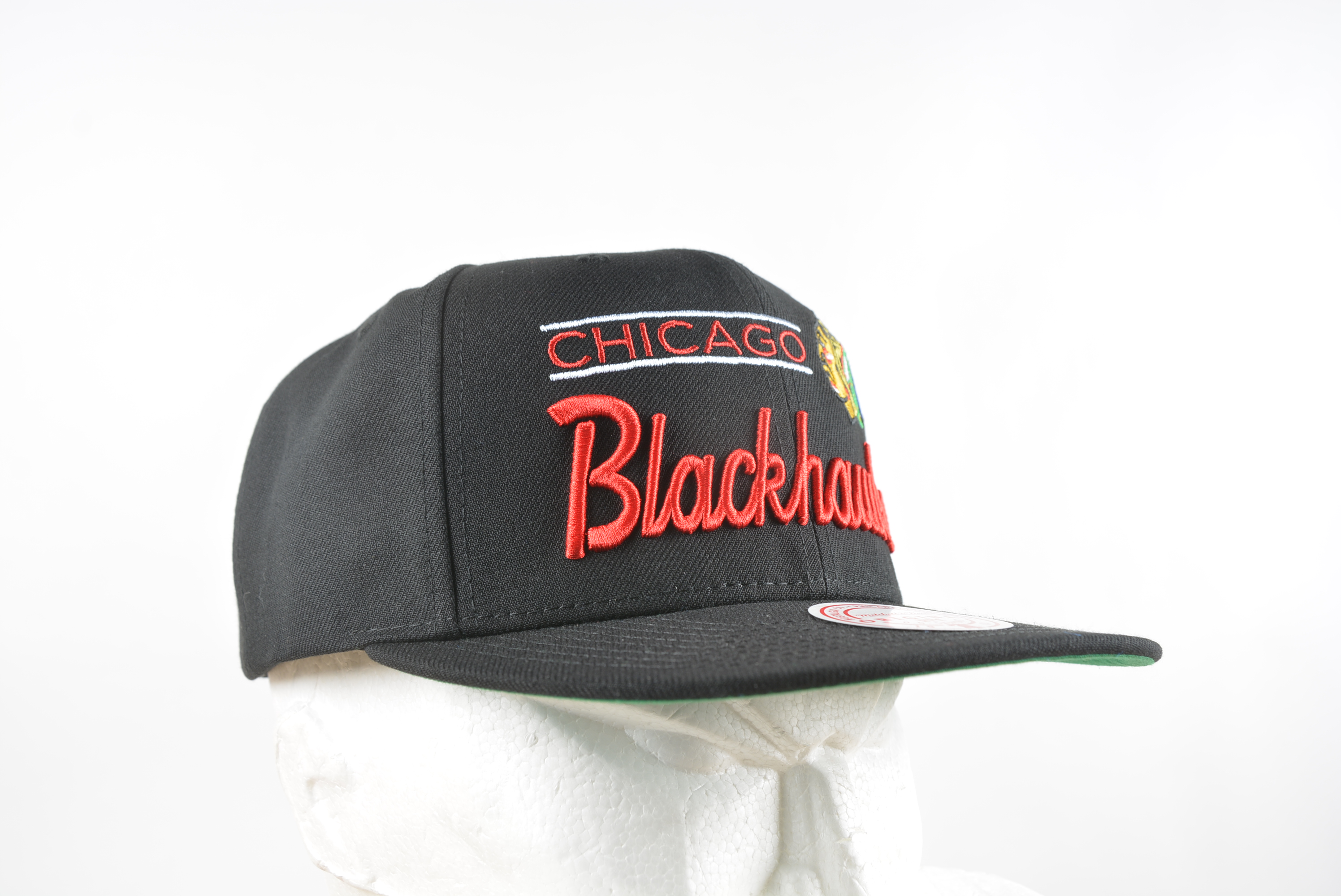 Chicago Blackhawks Mitchell & Ness Retro Lock Up Snapback Hat - Black