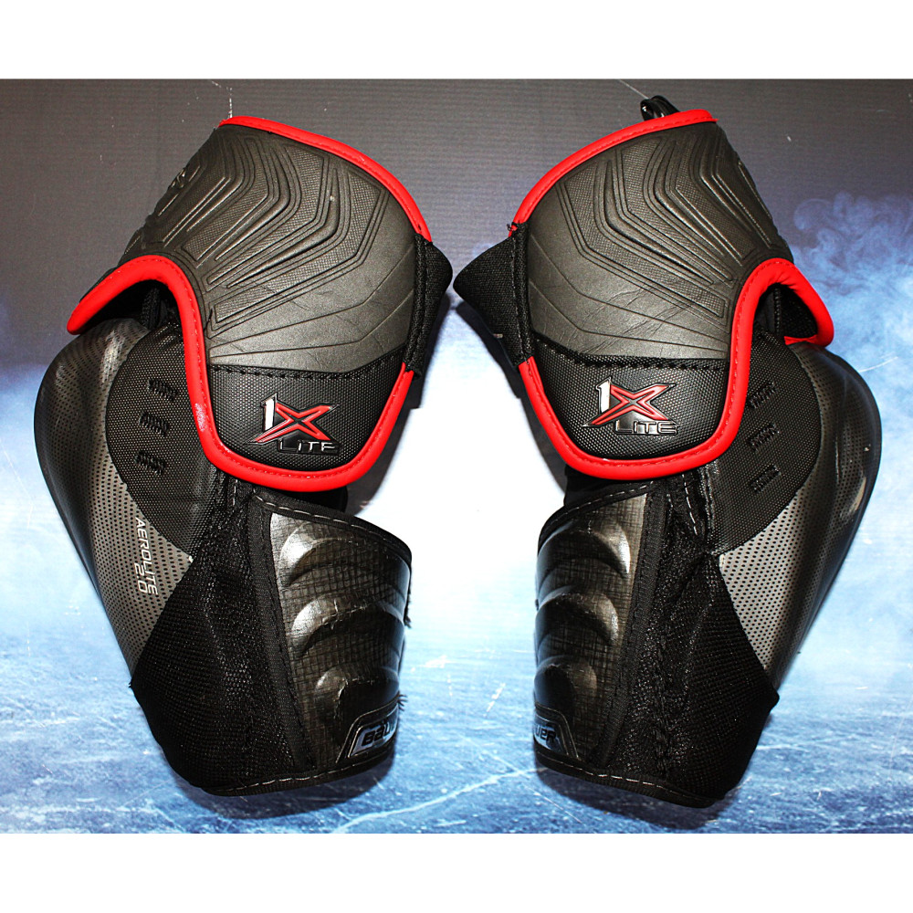 BAUER VAPOR 1X LITE KYYNÄRSUOJAT SR-M
