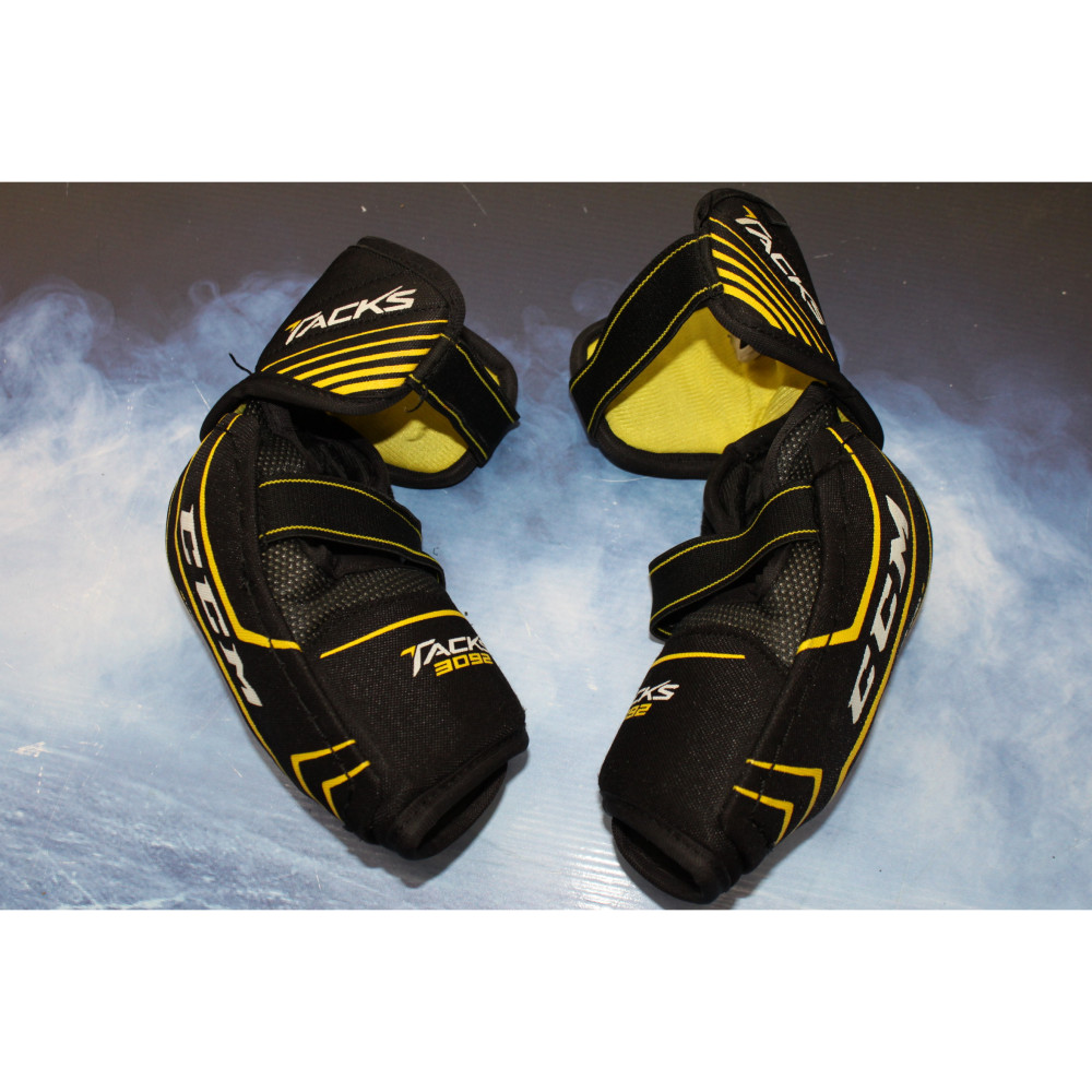 CCM TACKS 3092 KYYNÄRSUOJAT JR-M