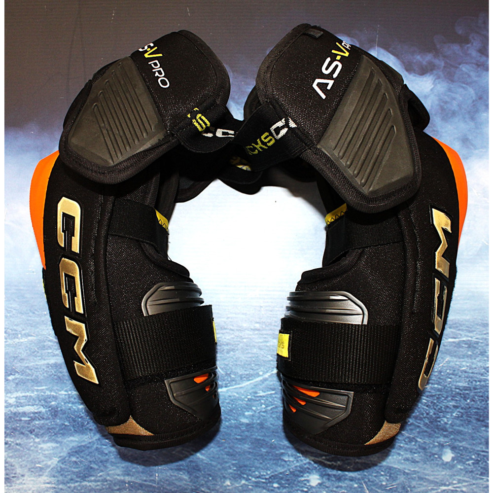 CCM TACKS AS-V PRO KYYNÄRSUOJAT SR-M