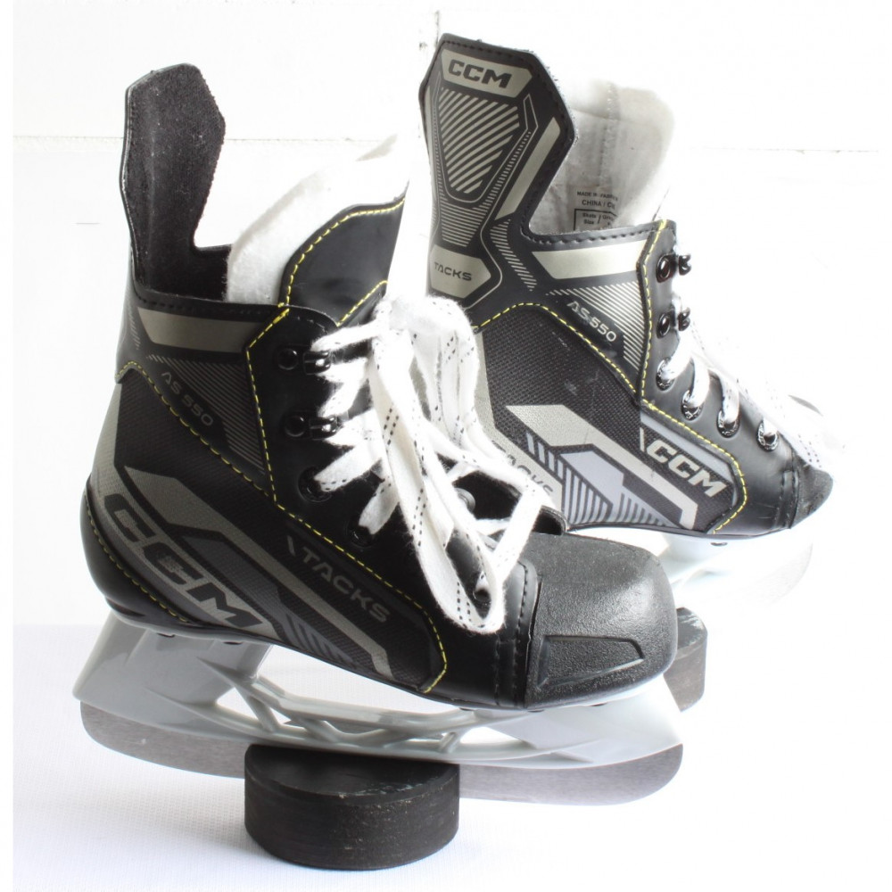 CCM Tacks AS550 Luistimet Y11 R (29.5) 