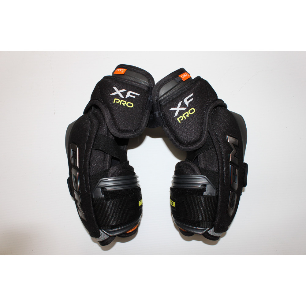 CCM TACKS XF PRO KYYNÄRSUOJAT SR-M