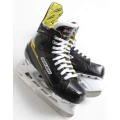 BAUER SUPREME COMP SKATES 5.5EE/39